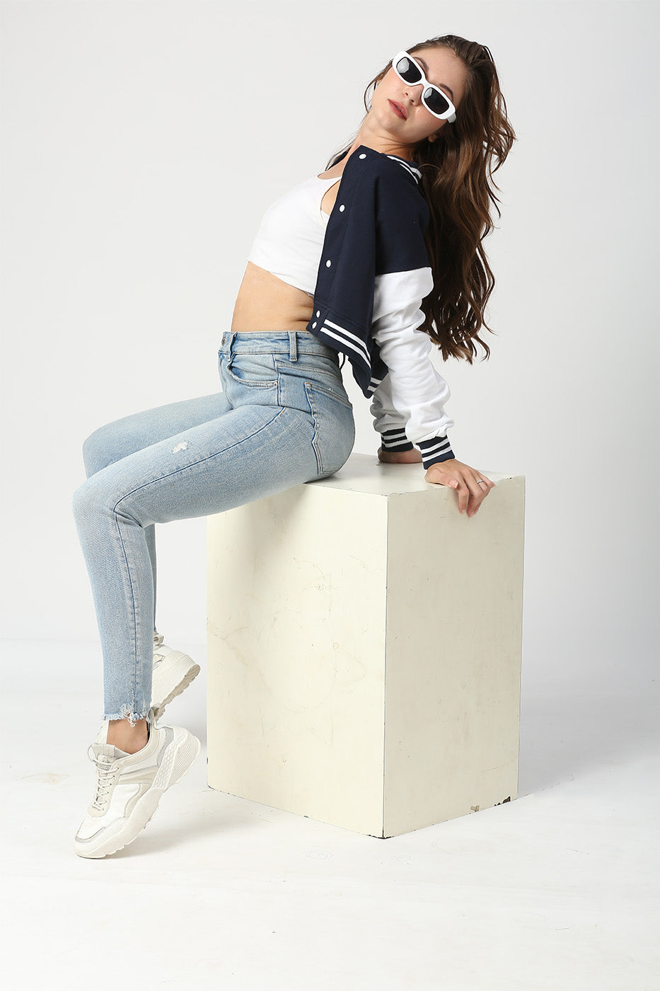 SOLID CROP VARSITY