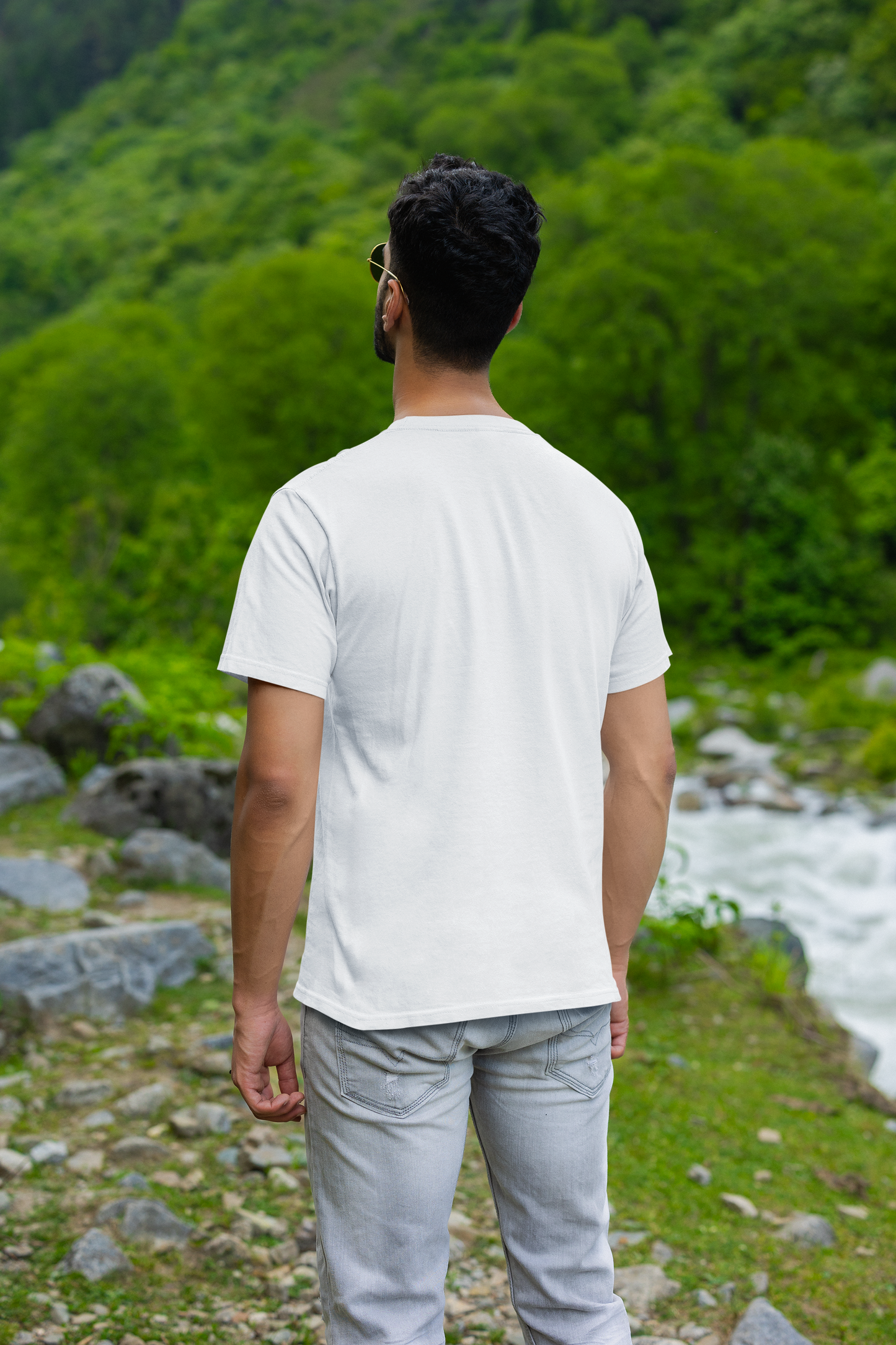 DELUSIONAL - UNISEX REGULAR FIT