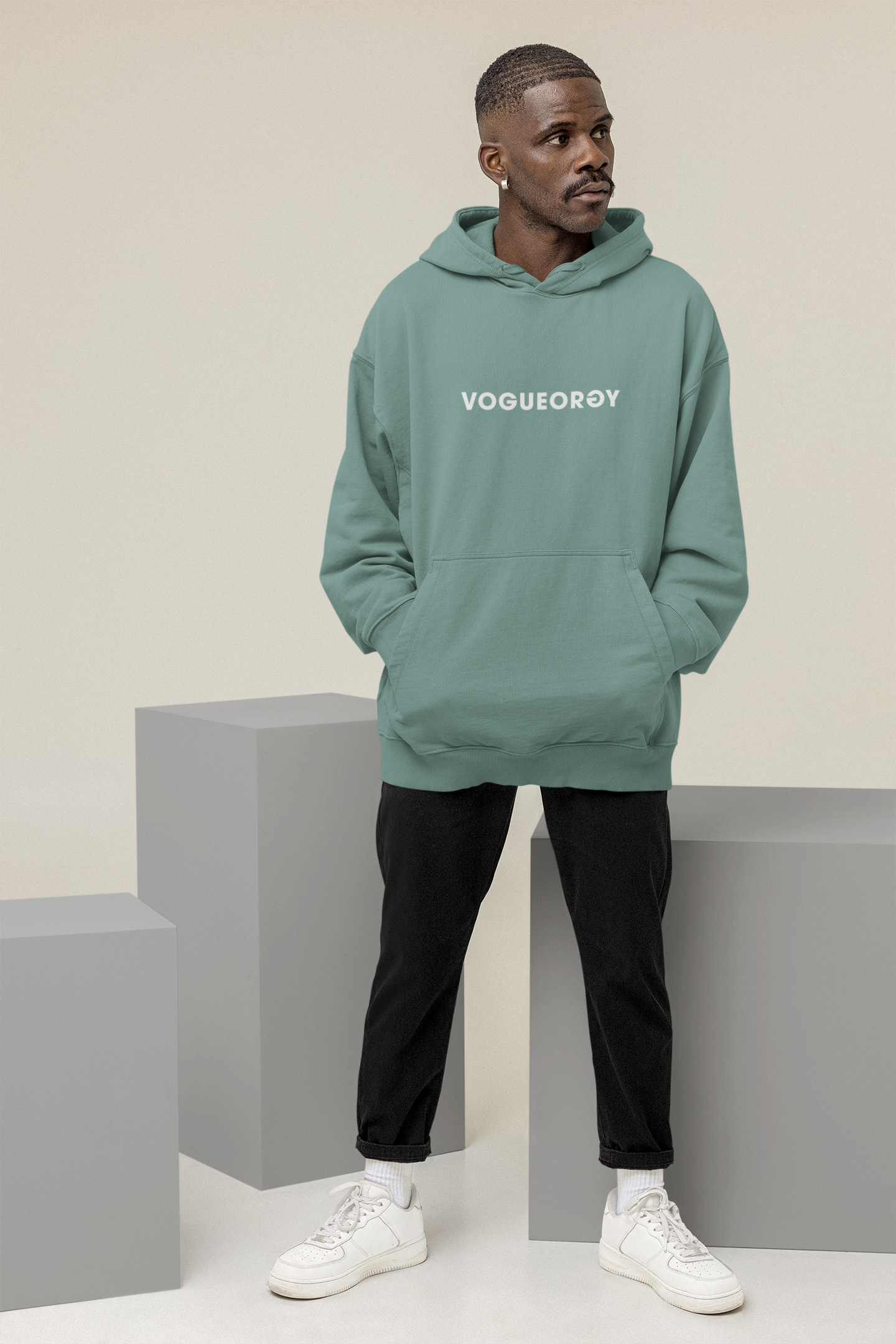 VOGUEORGY ESSENTIAL OVERSIZED HOODIE
