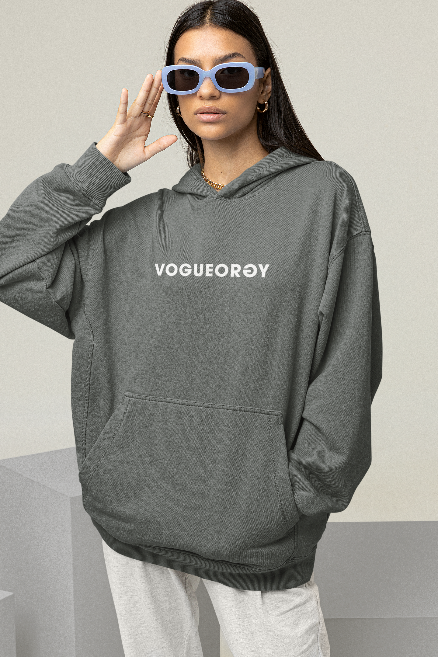 VOGUEORGY ESSENTIAL OVERSIZED HOODIE