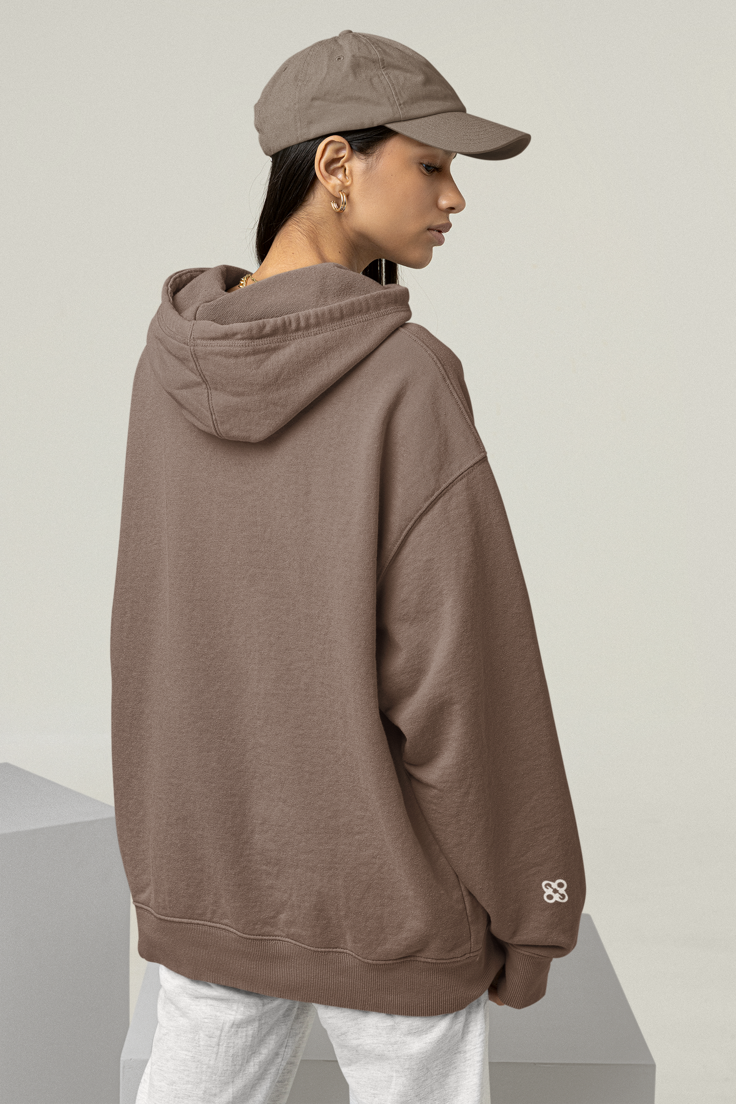 VOGUEORGY ESSENTIAL OVERSIZED HOODIE